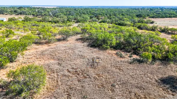 FM 472, Bigfoot, TX 78005