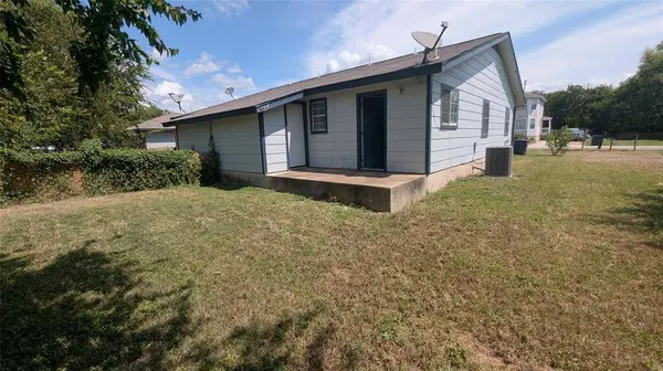 107 Beck ST #B, Florence, TX 76527