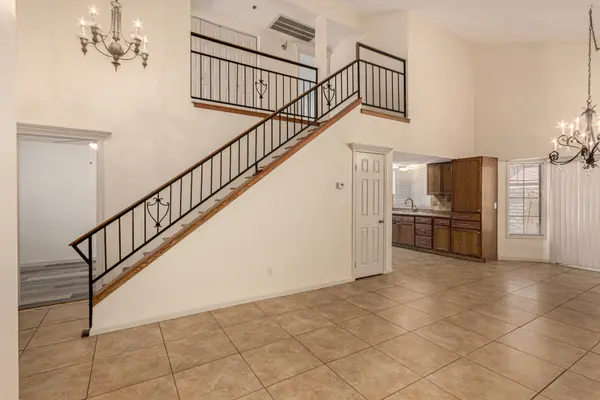 3449 Lorilou Ln #1, Las Vegas, NV 89121-3569