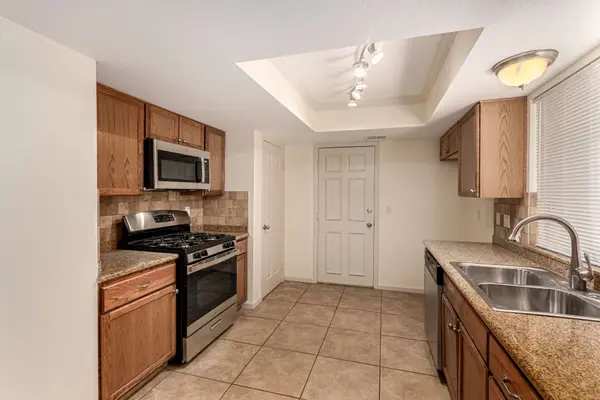 3449 Lorilou Ln #1, Las Vegas, NV 89121-3569