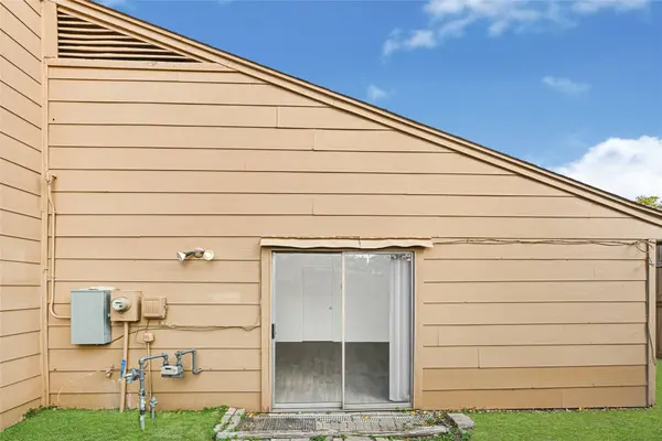 4202 Boone RD, Houston, TX 77072