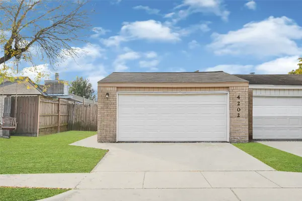 4202 Boone RD, Houston, TX 77072