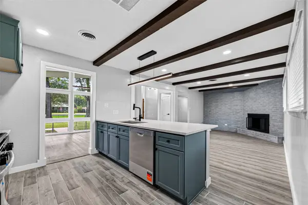 11619 Possum Hollow LN
