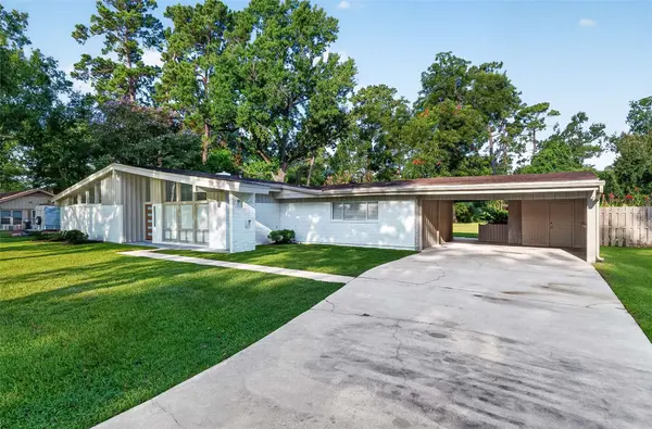11619 Possum Hollow LN, Houston, TX 77065