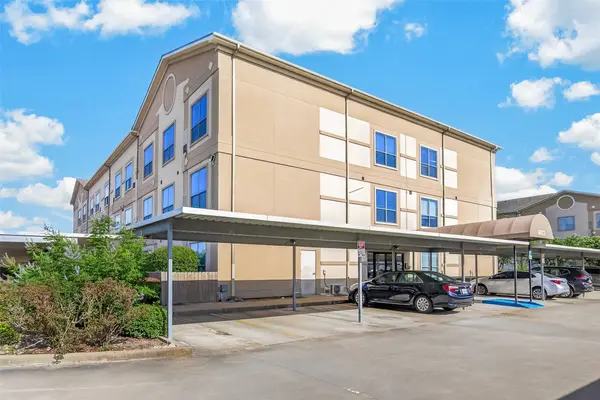 6633 W Sam Houston Pkwy S #3C, Houston, TX 77072