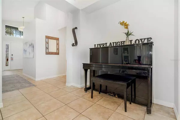 1315 VISTA DEL LAGO BLVD, Dundee, FL 33838