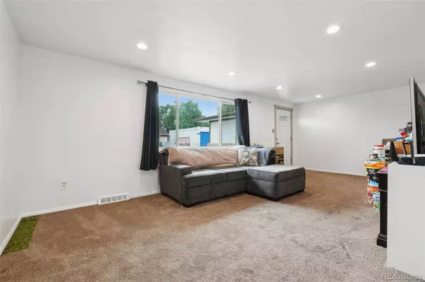 12734 Anhawa AVE, Longmont, CO 80503