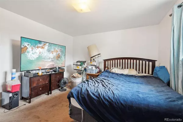 12734 Anhawa AVE, Longmont, CO 80503