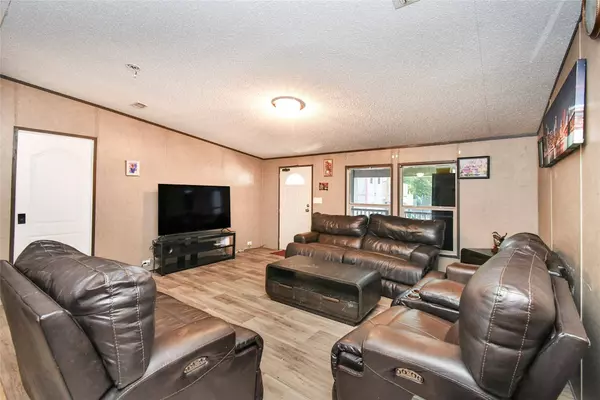 93 road 5101, Cleveland, TX 77327