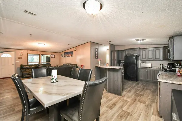 93 road   5101, Cleveland, TX 77327