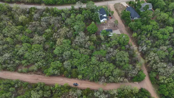 1035 Kawanui DR, Bastrop, TX 78602