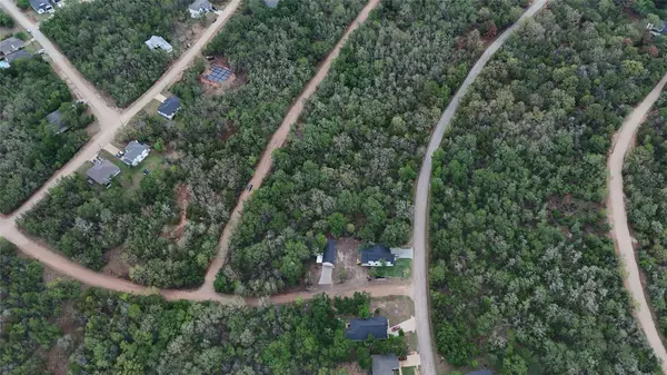 1035 Kawanui DR, Bastrop, TX 78602