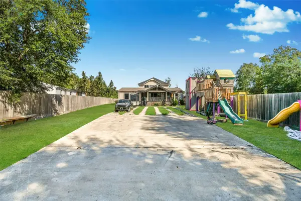93 Road  5101, Cleveland, TX 77327