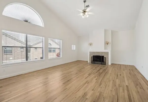 650 Westcross ST #3, Houston, TX 77018