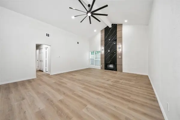 15719 Baytree, Houston, TX 77070