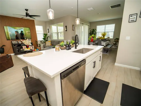 233 HILLTOP BLOOM LOOP, Haines City, FL 33844