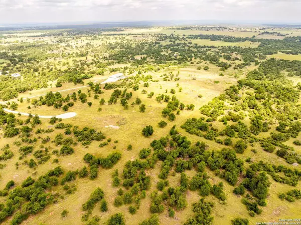 596 Ruger, Fredericksburg, TX 78624