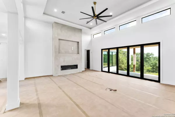 23205 Logan Canyon, San Antonio, TX 78205