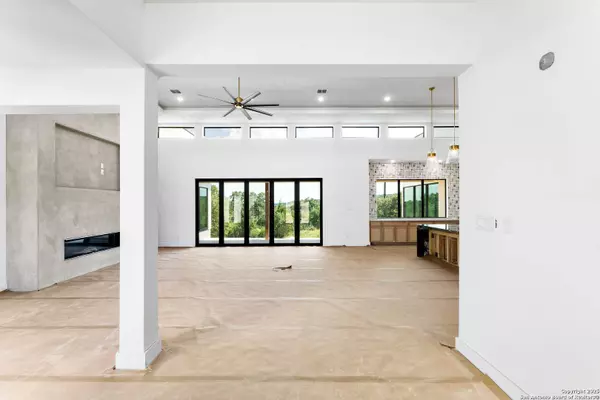 23205 Logan Canyon, San Antonio, TX 78205