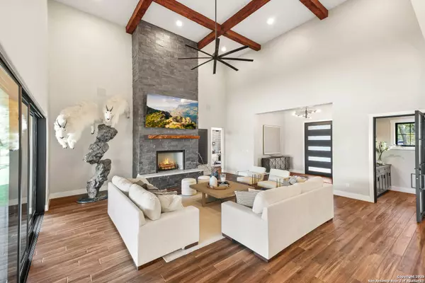 596 ruger, Fredericksburg, TX 78624