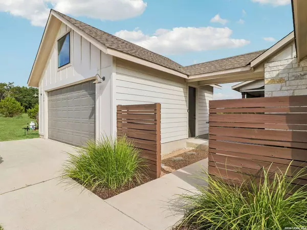 120 Golden Eagle Loop, Canyon Lake, TX 78133