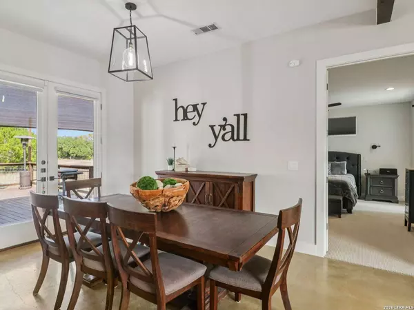 120 Golden Eagle Loop, Canyon Lake, TX 78133