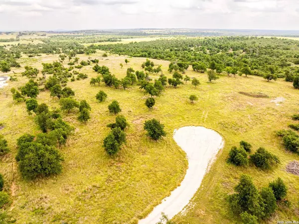 596 Ruger Road, Fredericksburg, TX 78624