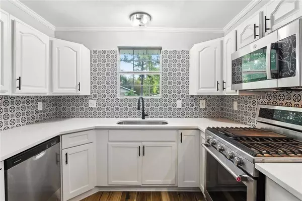 112 OAKWOOD DR, Slidell, LA 70460