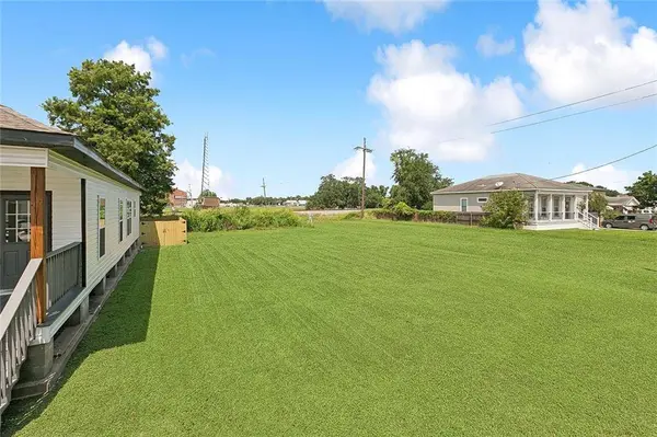 1404 ALEXANDER AVE, Arabi, LA 70032