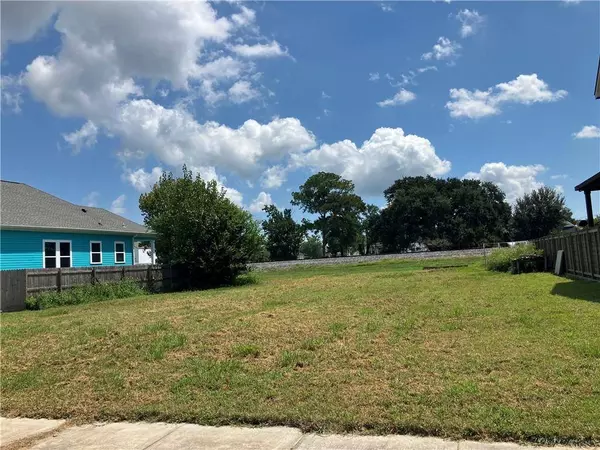 1901 AYCOCK ST, Arabi, LA 70032