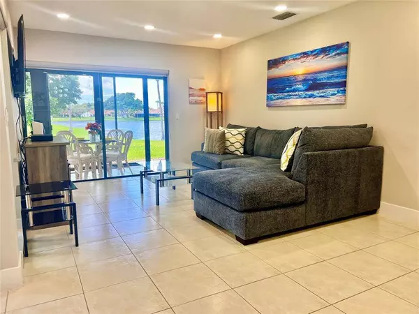 5667 Parkwalk Cir E #5667, Boynton Beach, FL 33472