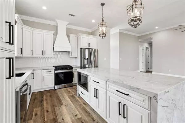 3513 CAMPAGNA DR, Chalmette, LA 70043