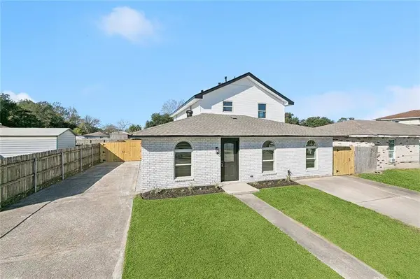 2404 BOBWHITE DR, St Bernard, LA 70085