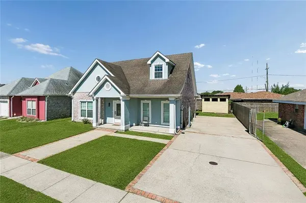 3620 DESPAUX DR, Chalmette, LA 70043