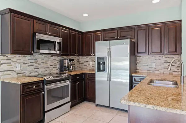 946 CELTIC CIR, Tarpon Springs, FL 34689