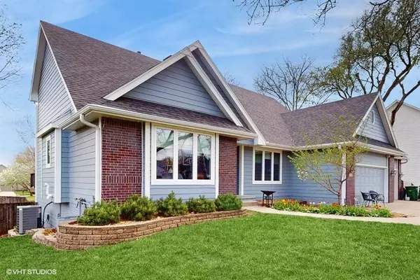 5708 Ashworth Road, West Des Moines, IA 50266