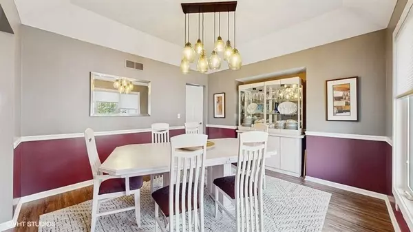 5708 Ashworth Road, West Des Moines, IA 50266