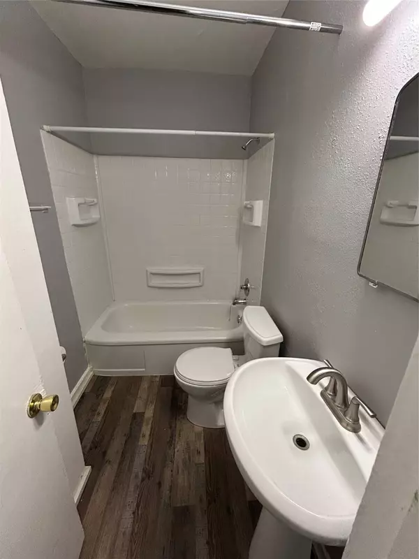 2812 Brattleboro Avenue, Des Moines, IA 50311