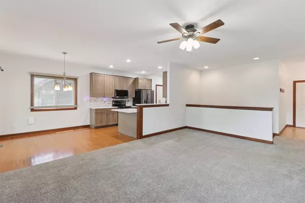 4729 E Merced Street, Des Moines, IA 50317