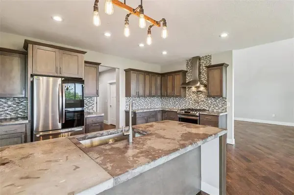 7501 Onyx Trail, Indianola, IA 50125