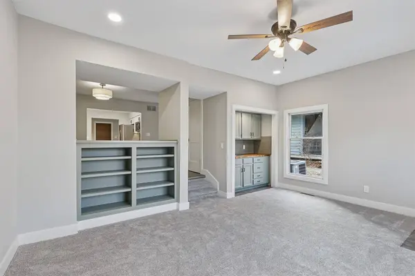 6194 Terrace Drive #3, Johnston, IA 50131