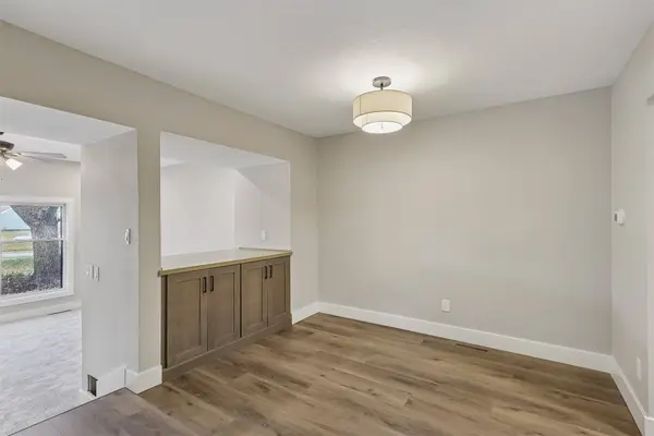 6194 Terrace Drive #3, Johnston, IA 50131