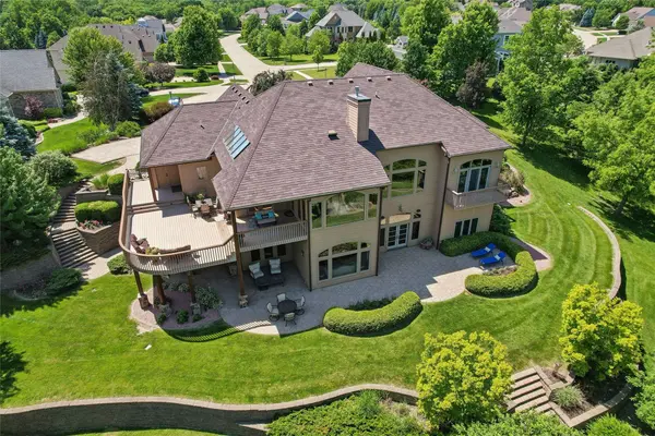 470 Painted Woods Drive, Waukee, IA 50263