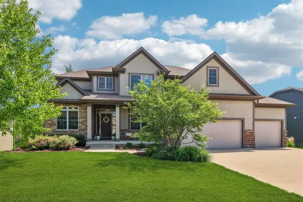 7025 Northwood Drive, Johnston, IA 50131