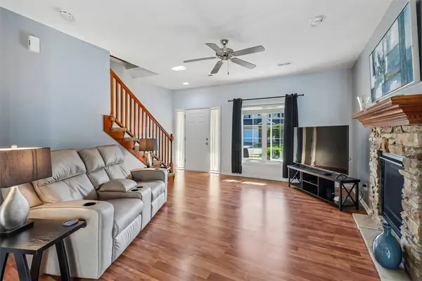 2787 NW 154th Court, Clive, IA 50325