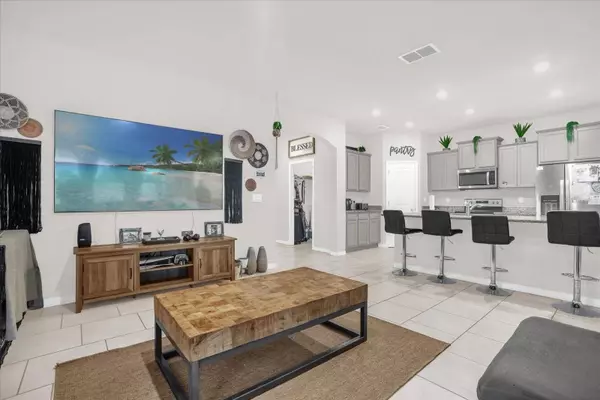 6775 SARUS CRANE PT, Harmony, FL 34773