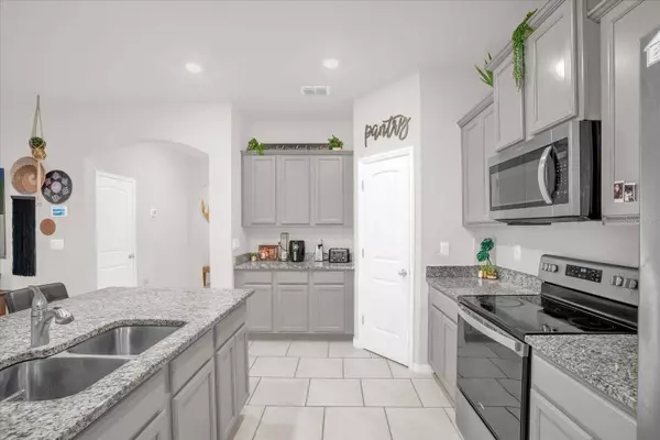 6775 SARUS CRANE PT, Harmony, FL 34773