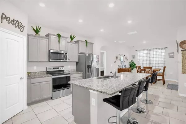 6775 SARUS CRANE PT, Harmony, FL 34773