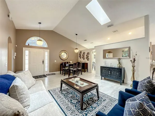 1134 BLOOMINGDALE DR, Davenport, FL 33897