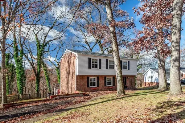 213 Teakwood Road, Twp Of But Nw, PA 16002